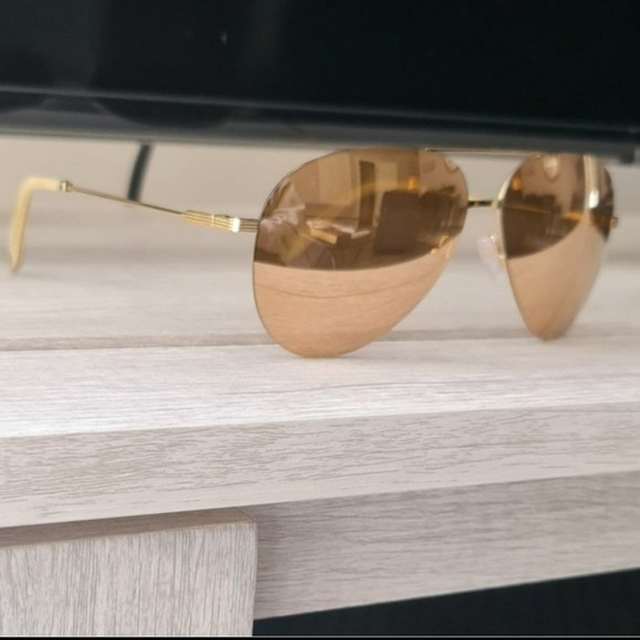 SOLD!! Victoria Beckham Aviator Sunglasses 18ct Gold 62mm S119 × 118ct - Picture 4 of 12